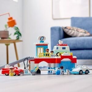 Lego Duplo Town Parking Garage and Car Wash 10948